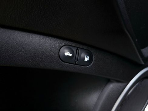 Used 2010 Acura TL w/ Technology Package image 19