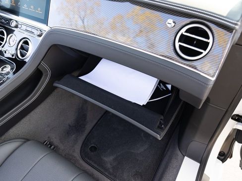 Used 2024 Bentley Continental GT image 71