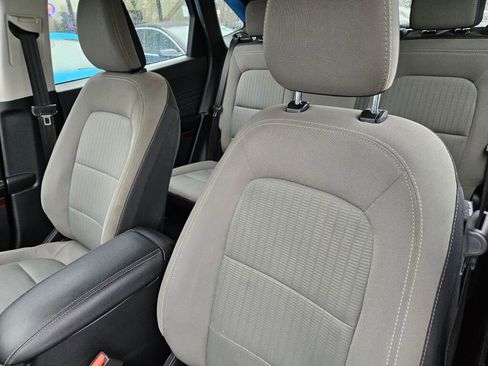 Used 2021 Ford Escape S image 17