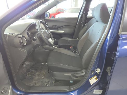 Used 2019 Nissan Kicks SV FWD image 14