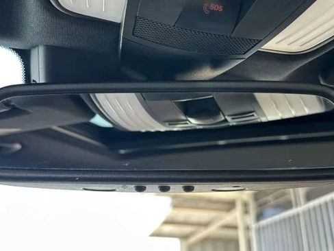 Used 2014 Mercedes-Benz E 350 4MATIC Sedan image 43