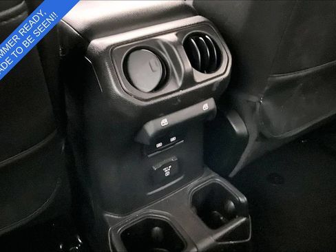 Used 2021 Jeep Wrangler Unlimited Rubicon AWD/4WD image 29