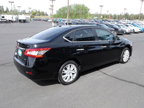 Used 2013 Nissan Sentra SL w/ Leather Pkg FWD image 5
