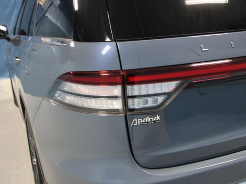 Used 2025 Lincoln Aviator Reserve w/ Equipment Group 201A image 39