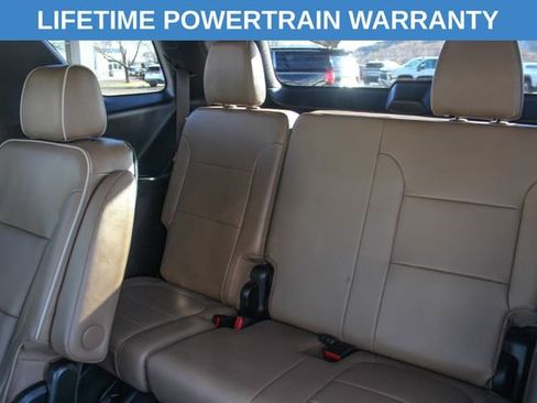Used 2023 Chevrolet Traverse Premier image 14