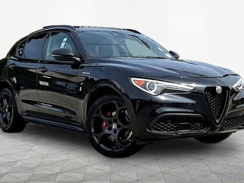 Used 2023 Alfa Romeo Stelvio Veloce AWD/4WD image 1