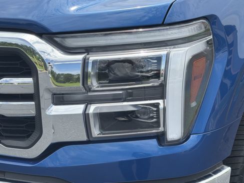 Used 2024 Ford F150 Lariat w/ Equipment Group 502A High AWD/4WD image 40