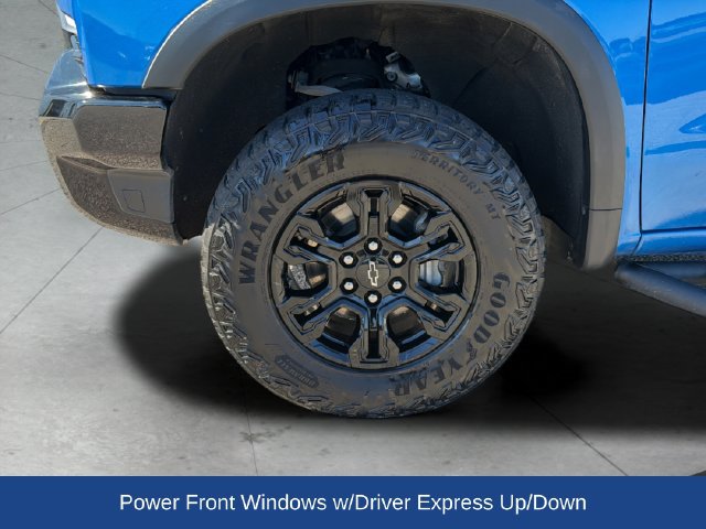 Used 2023 Chevrolet Silverado 1500 ZR2 w/ Technology Package AWD/4WD image 28