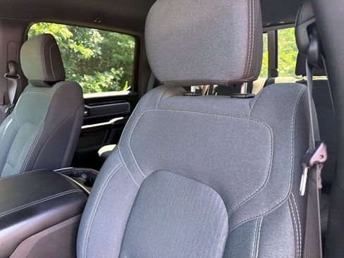 Used 2022 RAM 1500 Big Horn AWD/4WD image 15