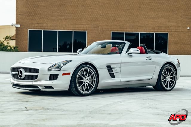 Used 2012 Mercedes-Benz SLS AMG Roadster image 5