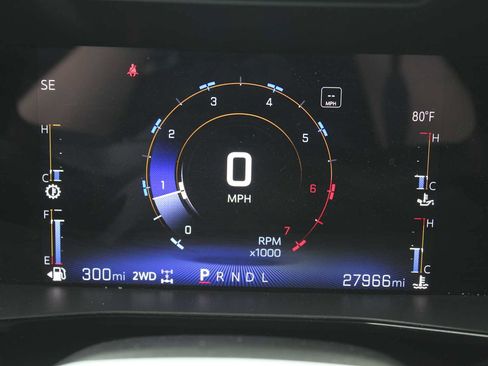 Used 2023 Chevrolet Colorado Z71 w/ Z71 Convenience Package 2 AWD/4WD image 9
