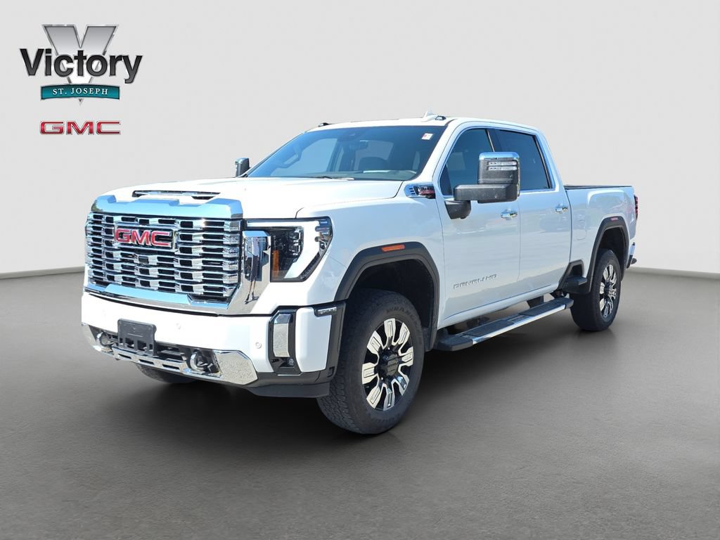 Used 2026 GMC Sierra 2500 Denali w/ Denali Reserve Package AWD/4WD image 3
