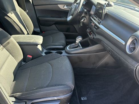 Used 2019 Kia Forte LXS image 14