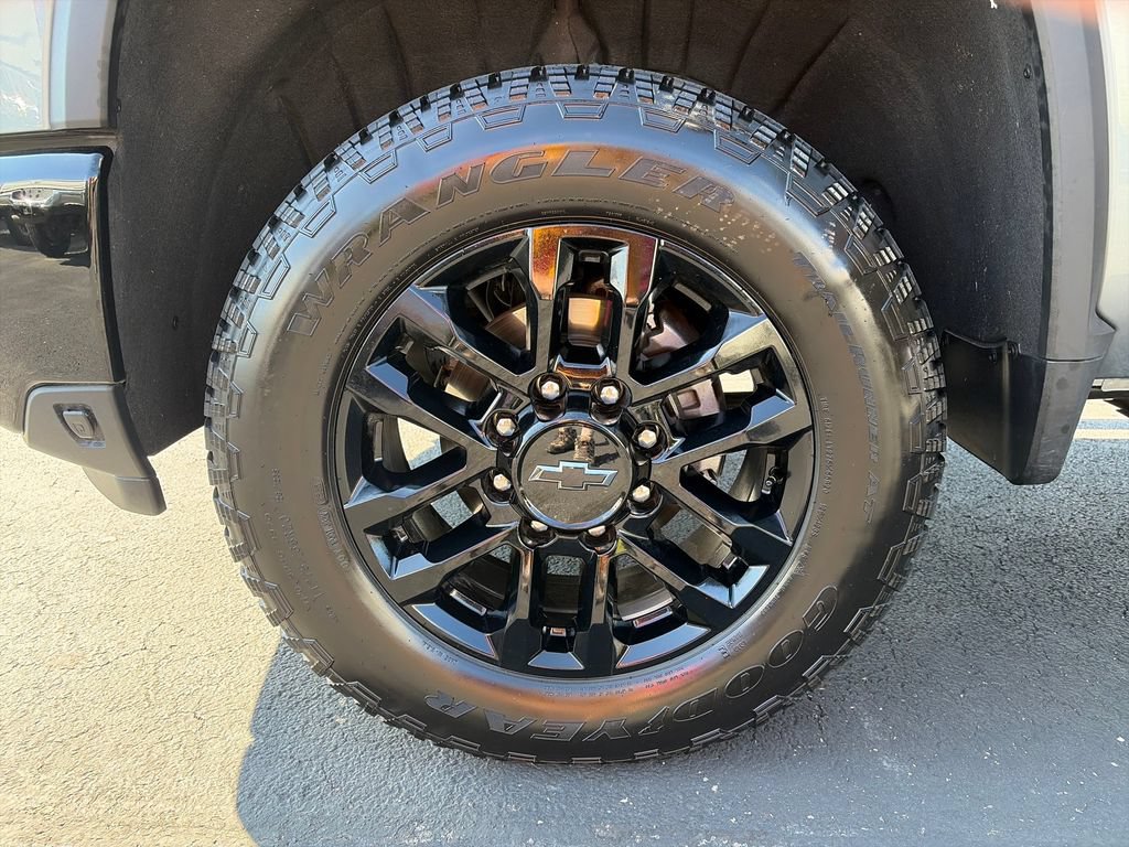 Used 2026 Chevrolet Silverado 2500 LT w/ Trail Boss Package AWD/4WD image 25
