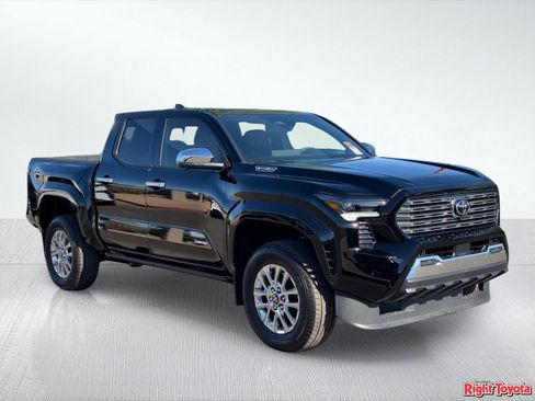 Certified 2025 Toyota Tacoma Limited AWD/4WD image 8