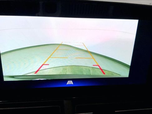 Used 2025 Chevrolet Trax LT w/ LT Convenience Package image 21