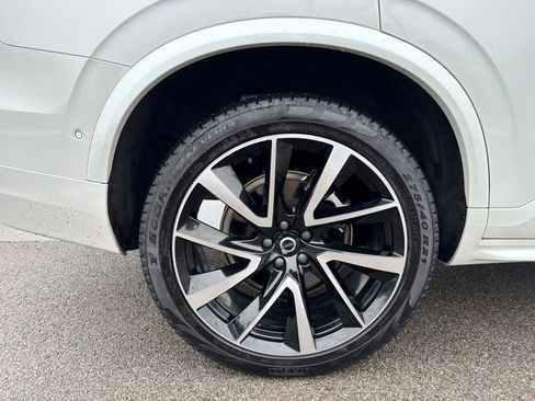 Certified 2024 Volvo XC90 B6 Ultimate w/ Protection Package Premier image 31