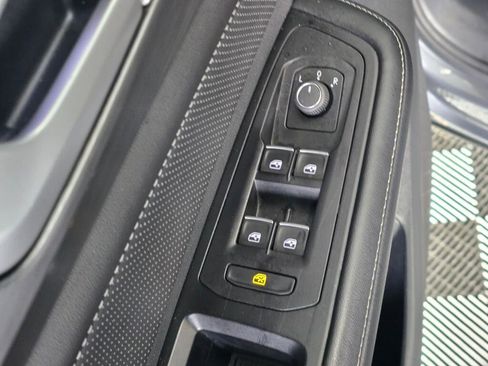 Used 2024 Volkswagen Atlas Cross Sport SE image 22