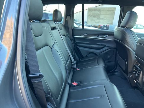 New 2025 Jeep Grand Cherokee Limited w/ Trailer Tow Package image 43