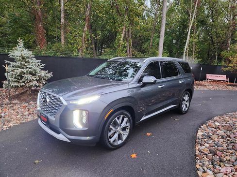 Used 2021 Hyundai Palisade Limited image 1