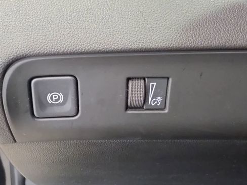 Used 2023 Buick Enclave Essence w/ Sport Touring Edition FWD image 19