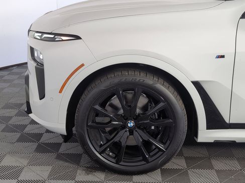 New 2026 BMW X7 M60i image 9
