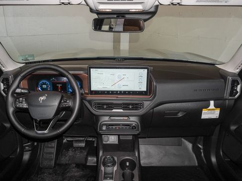 New 2026 Ford Bronco Sport Outer Banks w/ Sasquatch Outer Banks Package AWD/4WD image 25