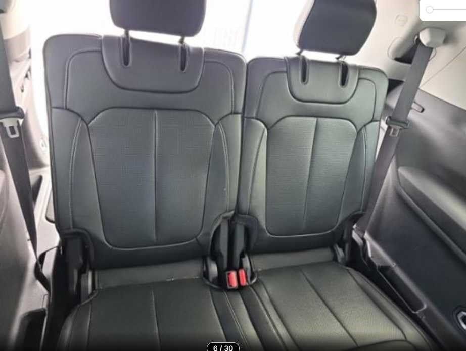 Used 2023 Jeep Grand Cherokee L Limited w/ Luxury Tech Group II AWD/4WD image 7