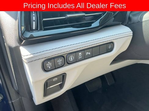 Used 2024 Acura MDX SH-AWD w/ Advance Package image 11