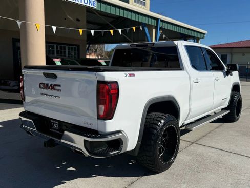 Used 2019 GMC Sierra 1500 SLE w/ SLE Value Package image 5