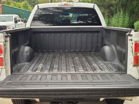Used 2014 Ford F150 XLT w/ XLT Chrome Package image 9