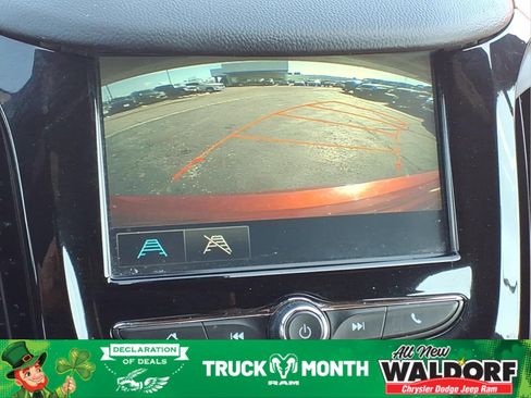 Used 2018 Chevrolet Cruze Premier image 19