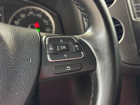 Used 2018 Volkswagen Tiguan Limited AWD/4WD image 34