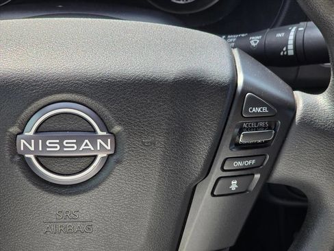 Used 2023 Nissan Frontier SV w/ Technology Package AWD/4WD image 16