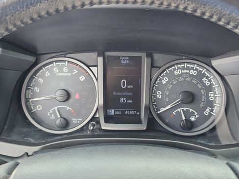 Used 2019 Toyota Tacoma TRD Sport image 21