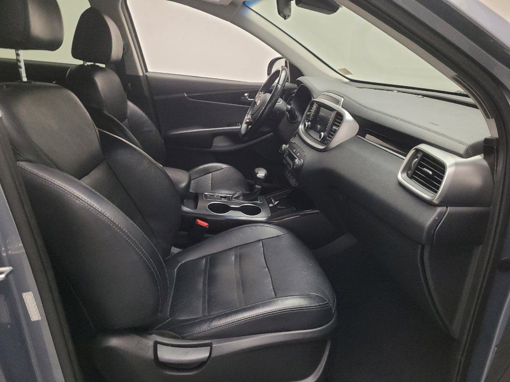 Used 2019 Kia Sorento EX FWD image 21