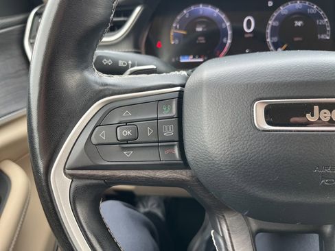 Used 2021 Jeep Grand Cherokee L Limited image 17