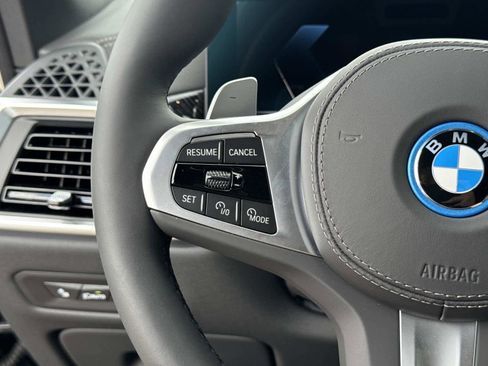 New 2026 BMW X5 xDrive50e w/ Executive Package image 31