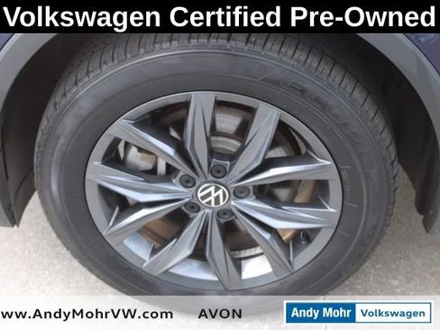 Used 2023 Volkswagen Tiguan SE w/ Panoramic Sunroof Package AWD/4WD image 10