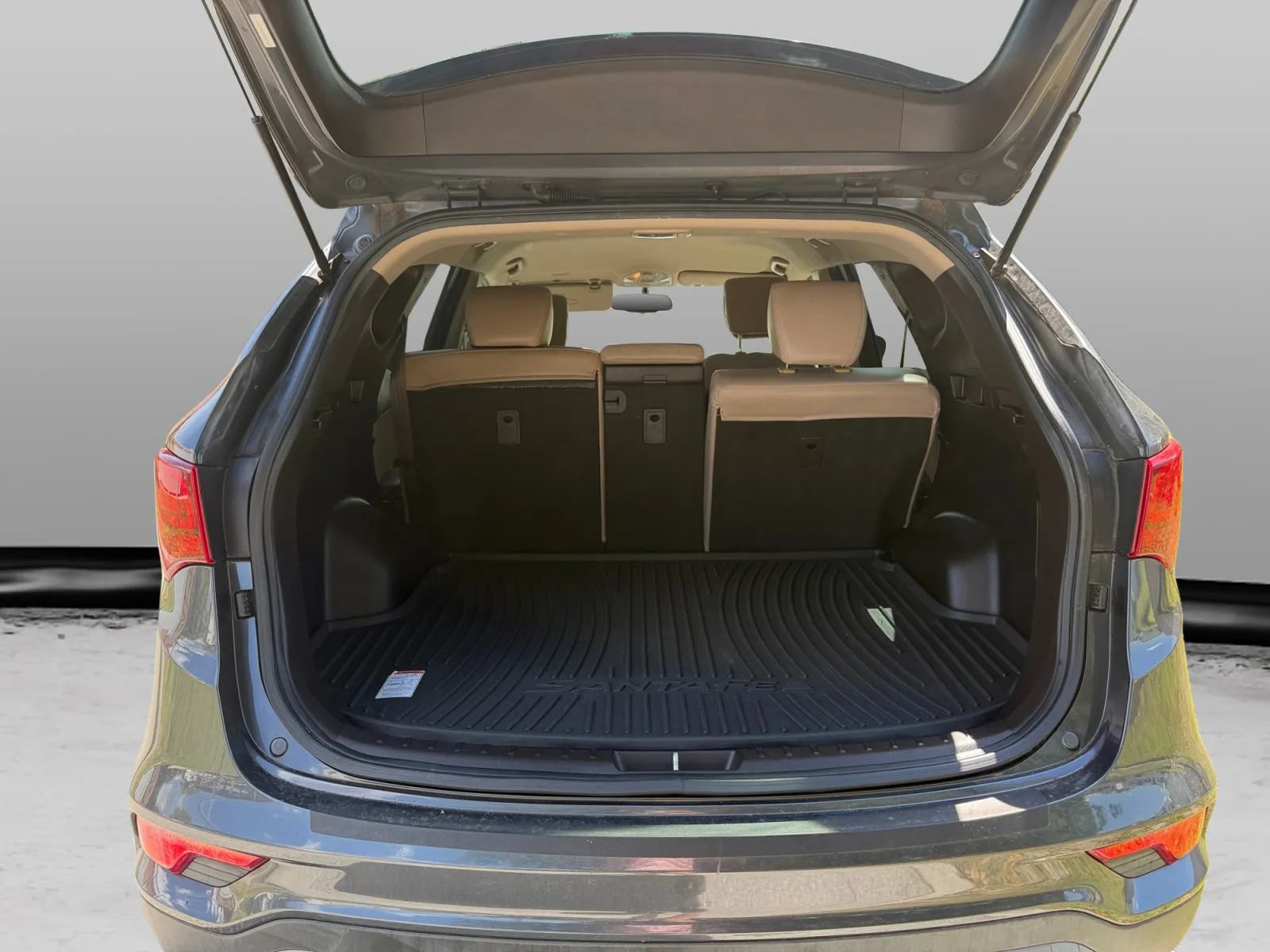 Used 2017 Hyundai Santa Fe Sport FWD image 19