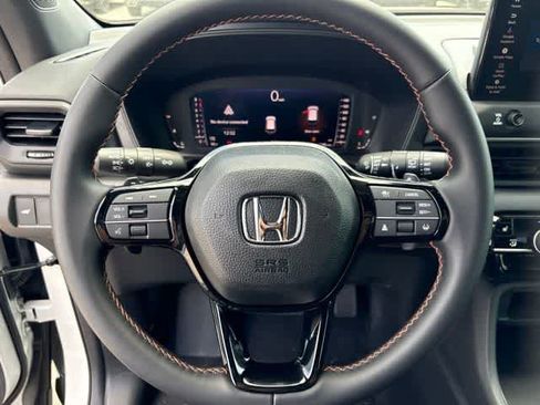 Used 2026 Honda Pilot Sport image 14