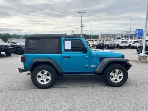 Used 2019 Jeep Wrangler Sport AWD/4WD image 8