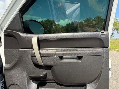Used 2010 Chevrolet Silverado 1500 LS image 13