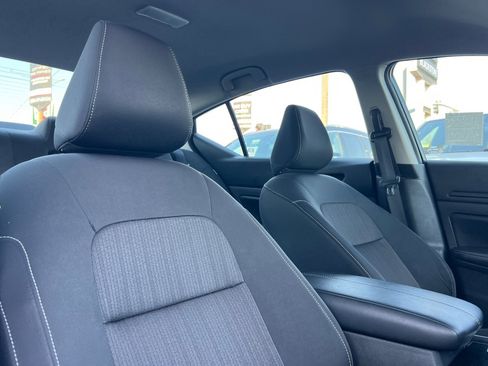 Used 2024 Nissan Altima 2.5 SV image 16