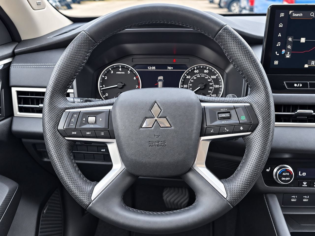 Used 2025 Mitsubishi Outlander SE AWD/4WD image 30