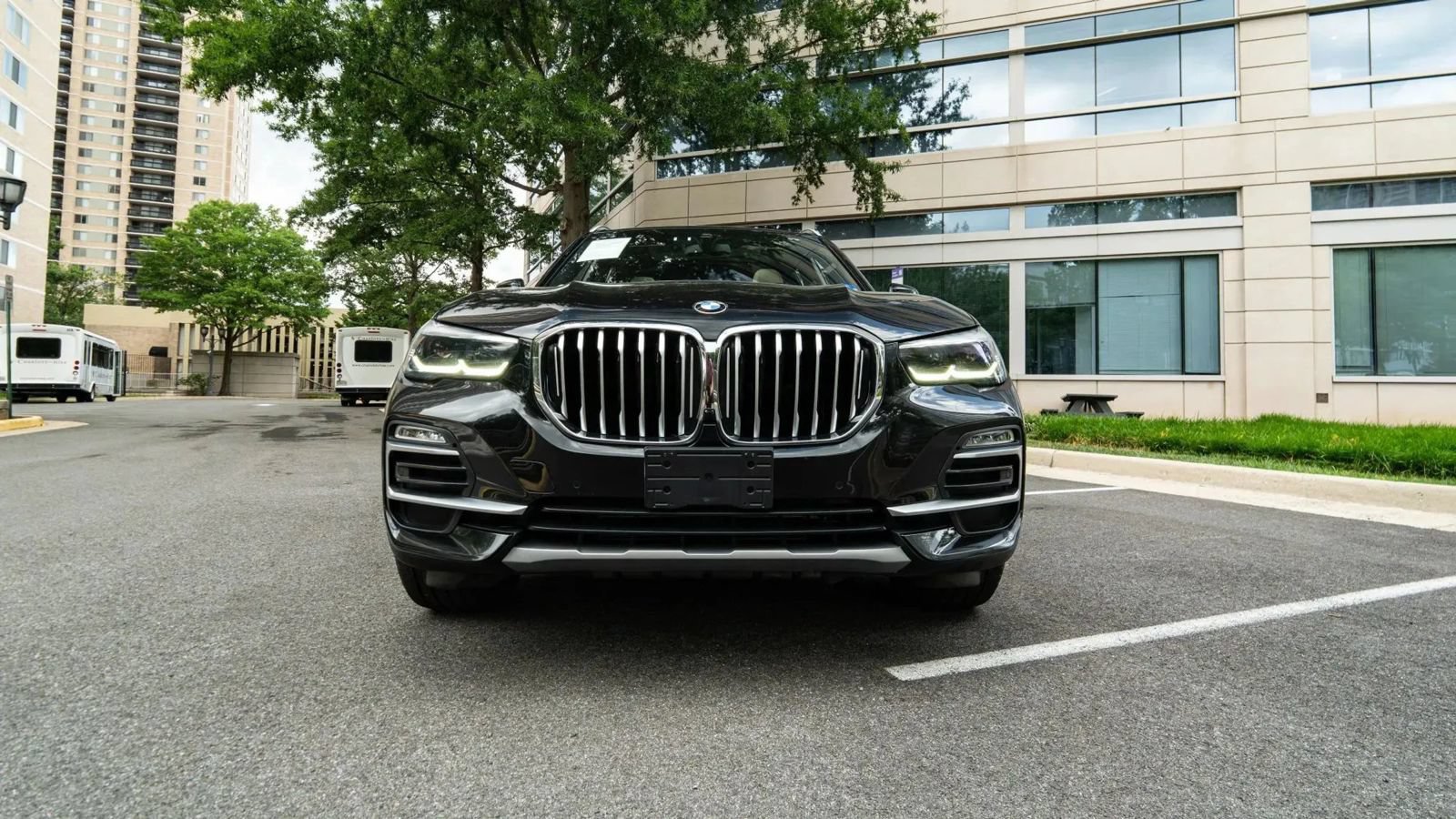 Used 2019 BMW X5 xDrive40i w/ Premium Package 2 AWD/4WD image 9