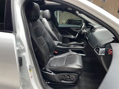 Used 2017 Jaguar F-PACE S AWD/4WD image 21