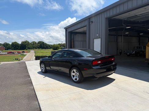 Used 2014 Dodge Charger Police w/ Street Appearance Group RWD image 3