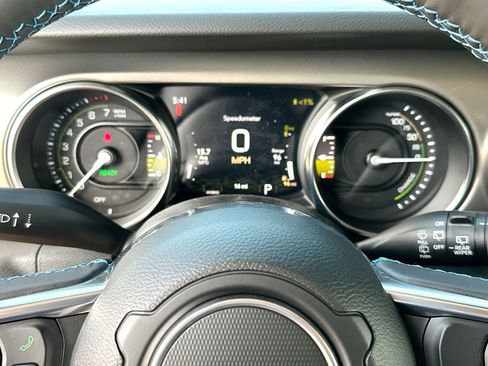 New 2023 Jeep Wrangler Unlimited Rubicon 4xe w/ Cold Weather Group image 15