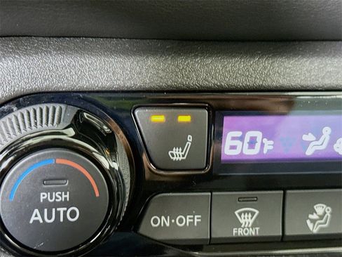 Certified 2024 Nissan Kicks SR w/ SR Premium Package image 11